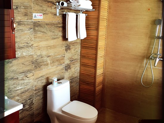 201特价庭院大床房