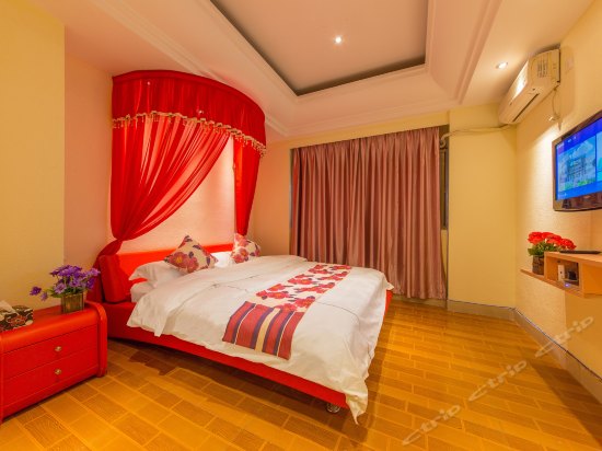 豪华舒适大床房