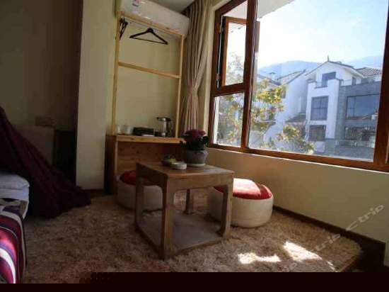 云巢豪华榻榻米观苍山情趣房