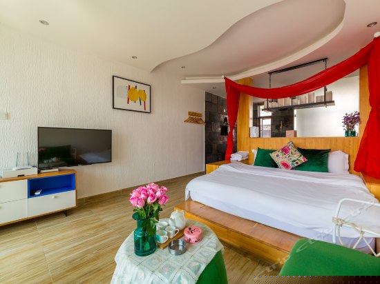 浴缸舒适大床房