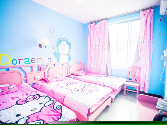哆啦A梦四人房