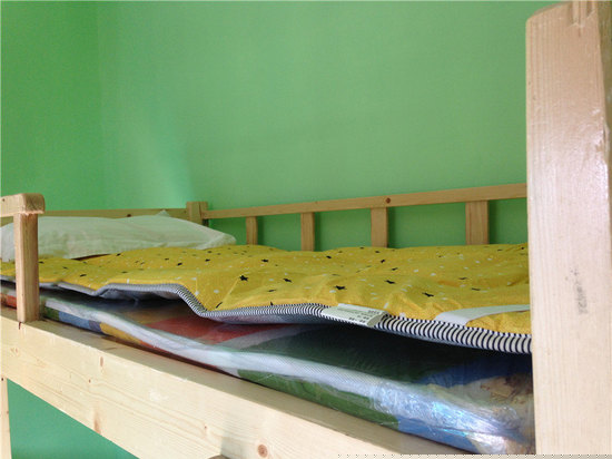 男生青春床位房（上铺）