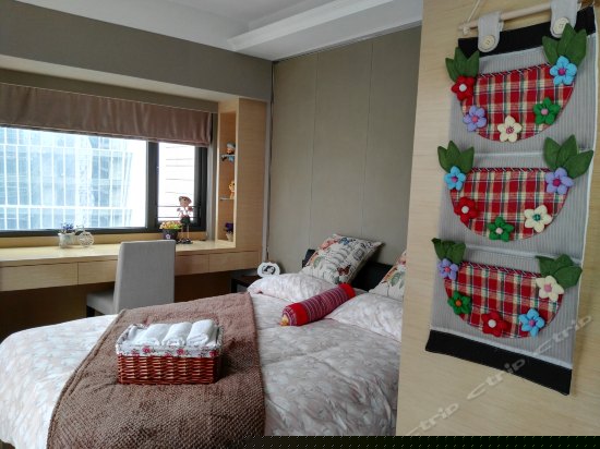 一室一厅双床房