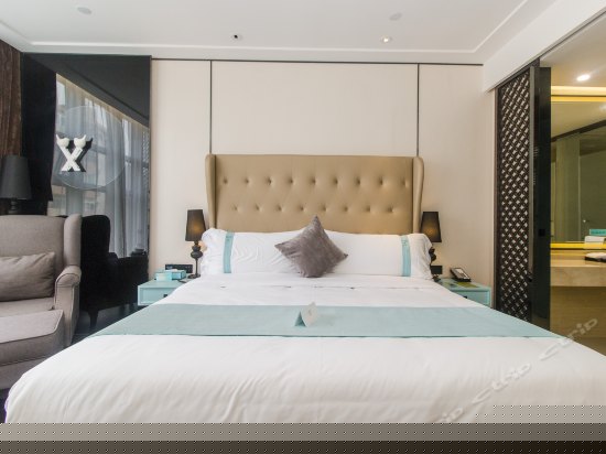 精选高级大床房