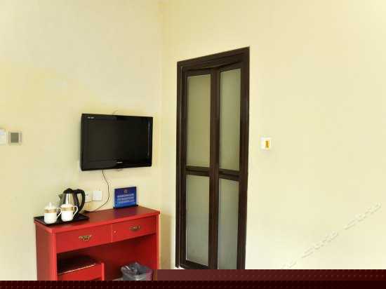 经济大床房（无窗）