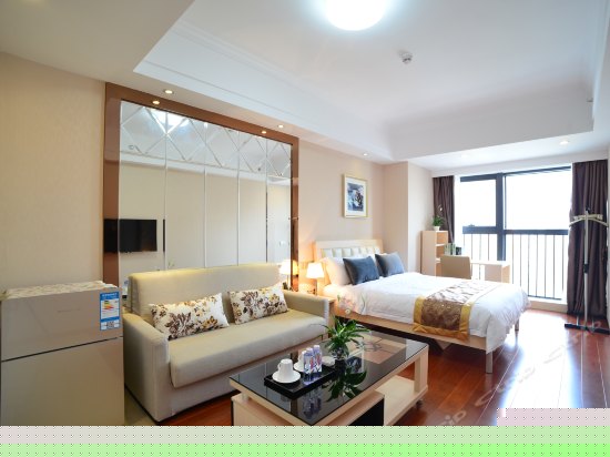 高级商务大床房