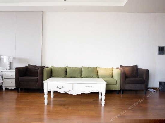 豪华双人大床房