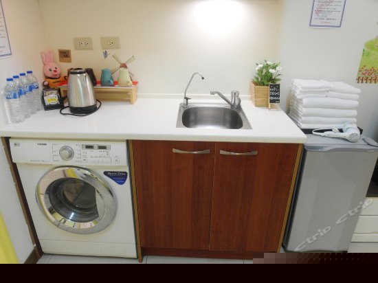 地中海风格温馨四人房