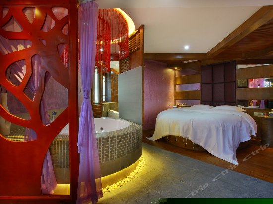 纳西风情蜜月套房