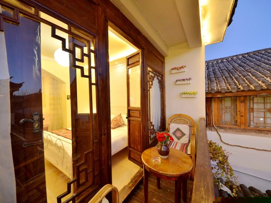 七一阳光蜜月房