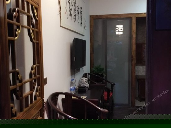 豪华龙凤架子床房