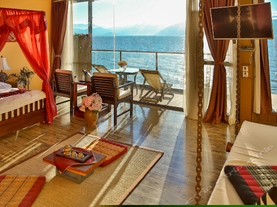 豪华海景蜜月套房