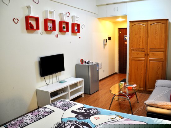 爱系列舒适大床房