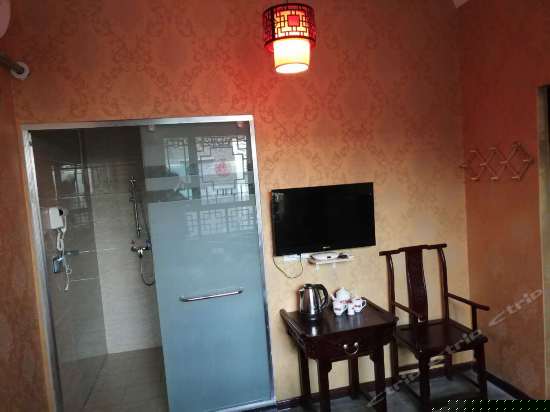 合家欢大炕房如意堂