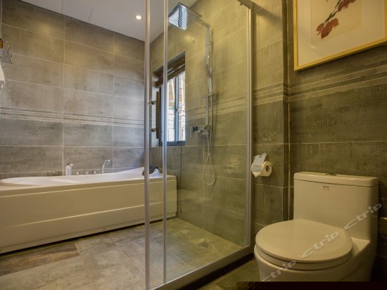 杨柳岸山景大床房