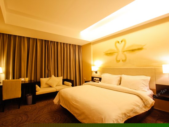 精致商务大床房