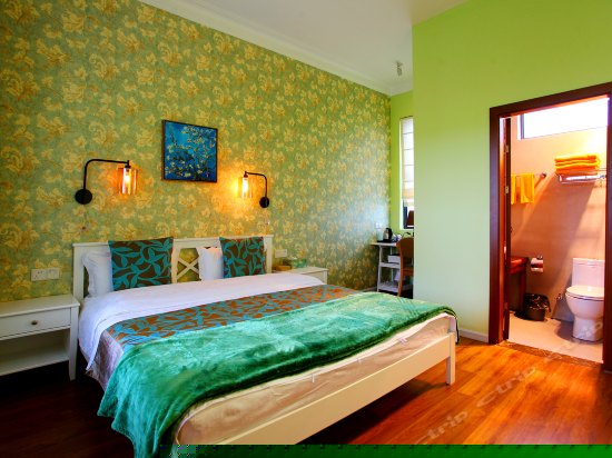 抱庭舒适大床房