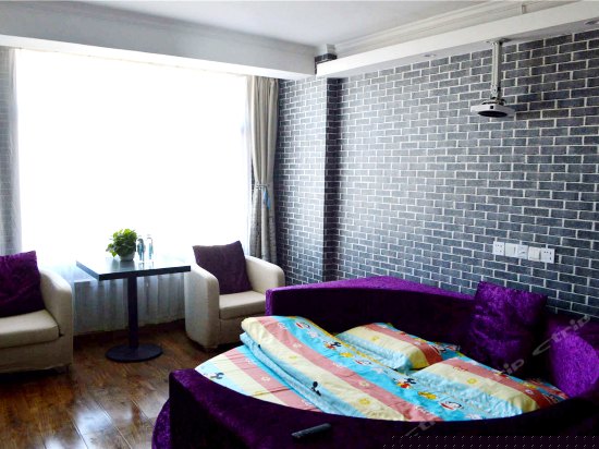 豪华电影主题房