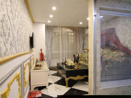 豪华宫廷复式LOFT家庭房