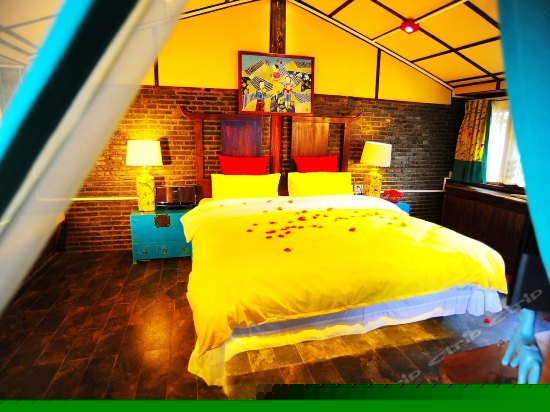 青城豪华精品观景房