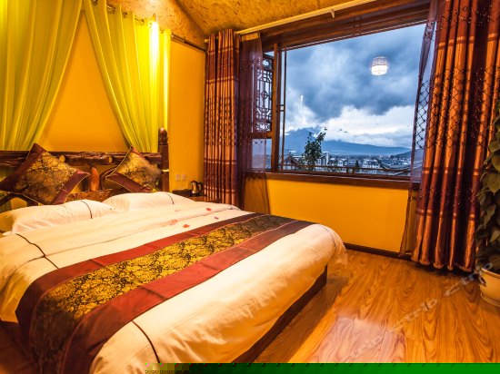 雪景复式家庭房