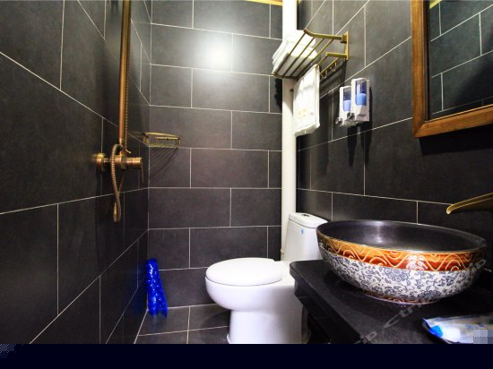 明清古典双人土炕房