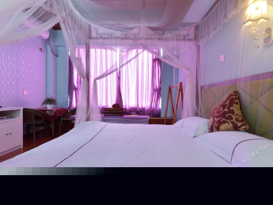 一见倾心大床房