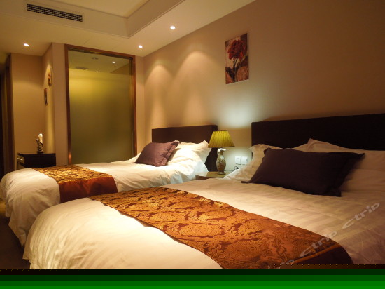 假日狂欢四人公寓