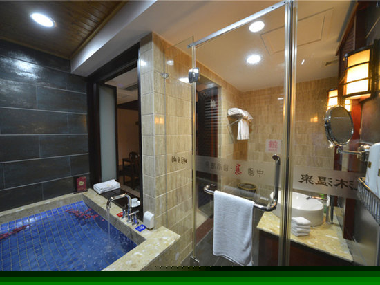 明月阁豪华行政套房