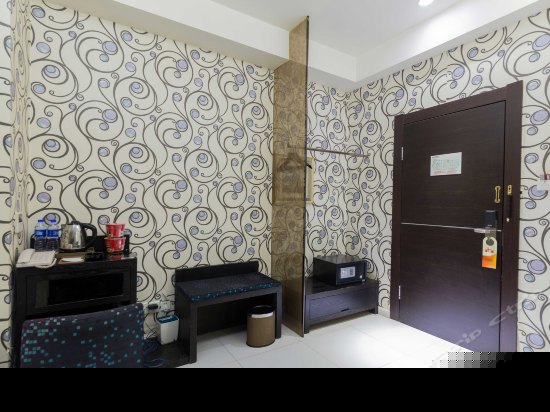 时尚大床房(无窗)