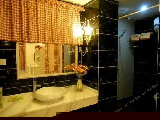 海景二卧室小二卧室