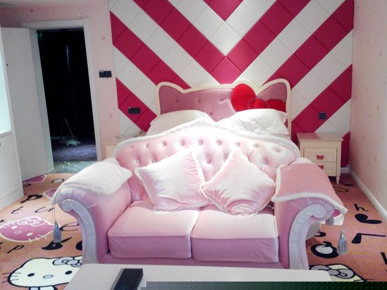 Hello  kitty精品大床房