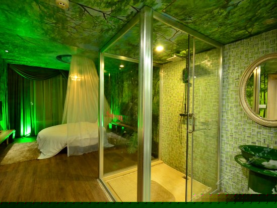 温馨浪漫主题房