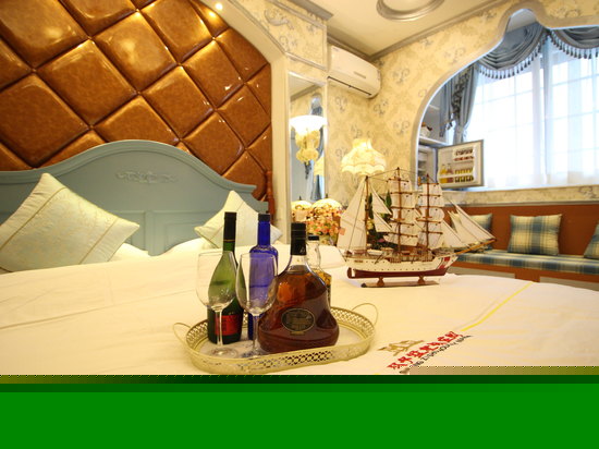 豪华宫廷大床房