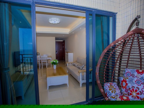 水蓝天高级园景两房两床套房