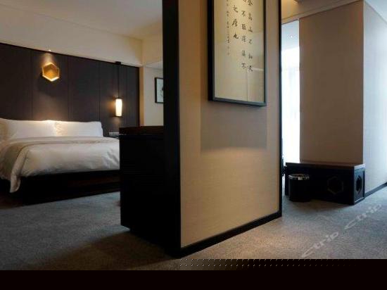 豪华城景单人房