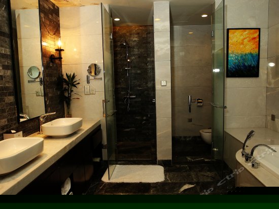 珊瑚家庭两室一厅复式套房