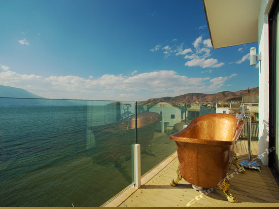 270度海景豪华大床房301