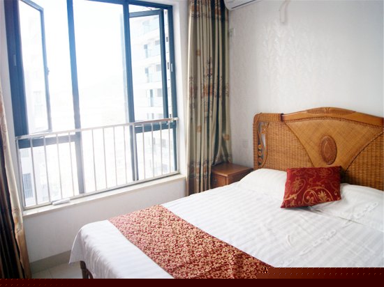 温馨园景两房两厅套房