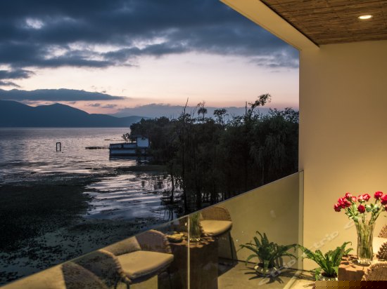 露台豪华海景大床房