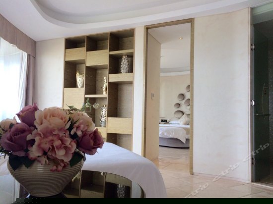 皇家奢华海景家庭套房