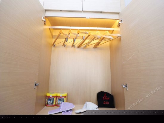 标准大床房（无窗）