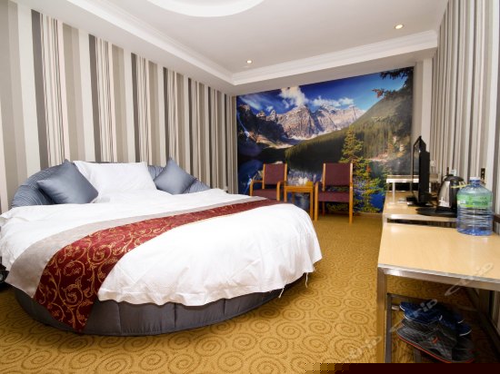 主题圆床房（无窗）