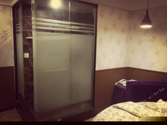 豪华浪漫圆床房