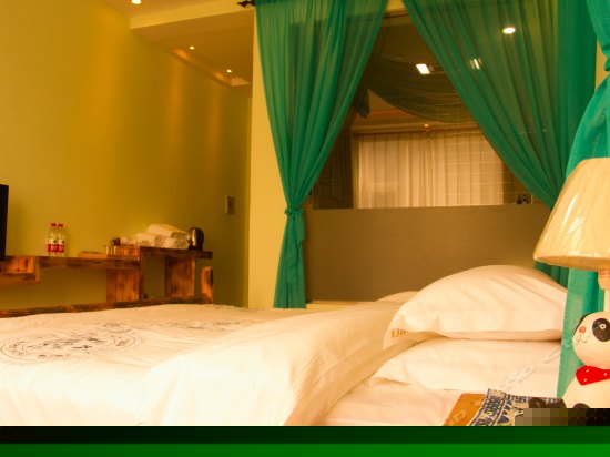 阳光蜜月大床房