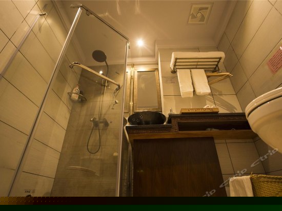 籍园园景家庭房