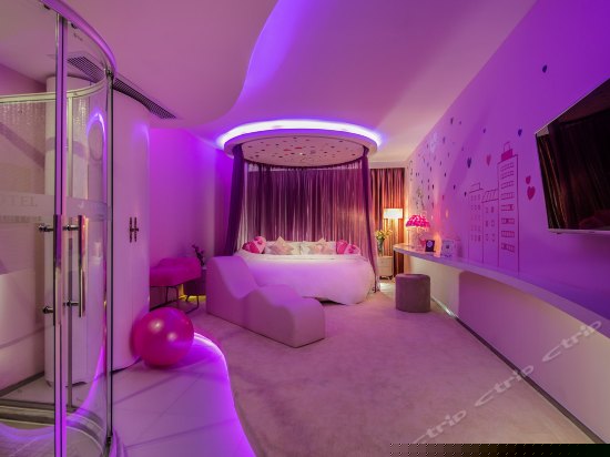 浪漫之约精品主题房