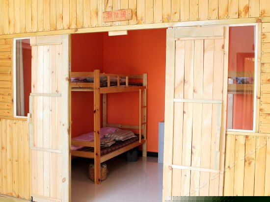 四人女生房(床位)