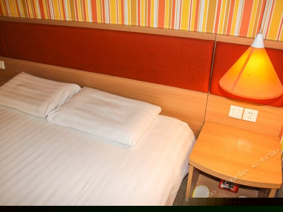 特惠商务房(无窗)