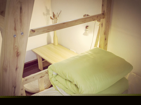 男生4人间（床位）